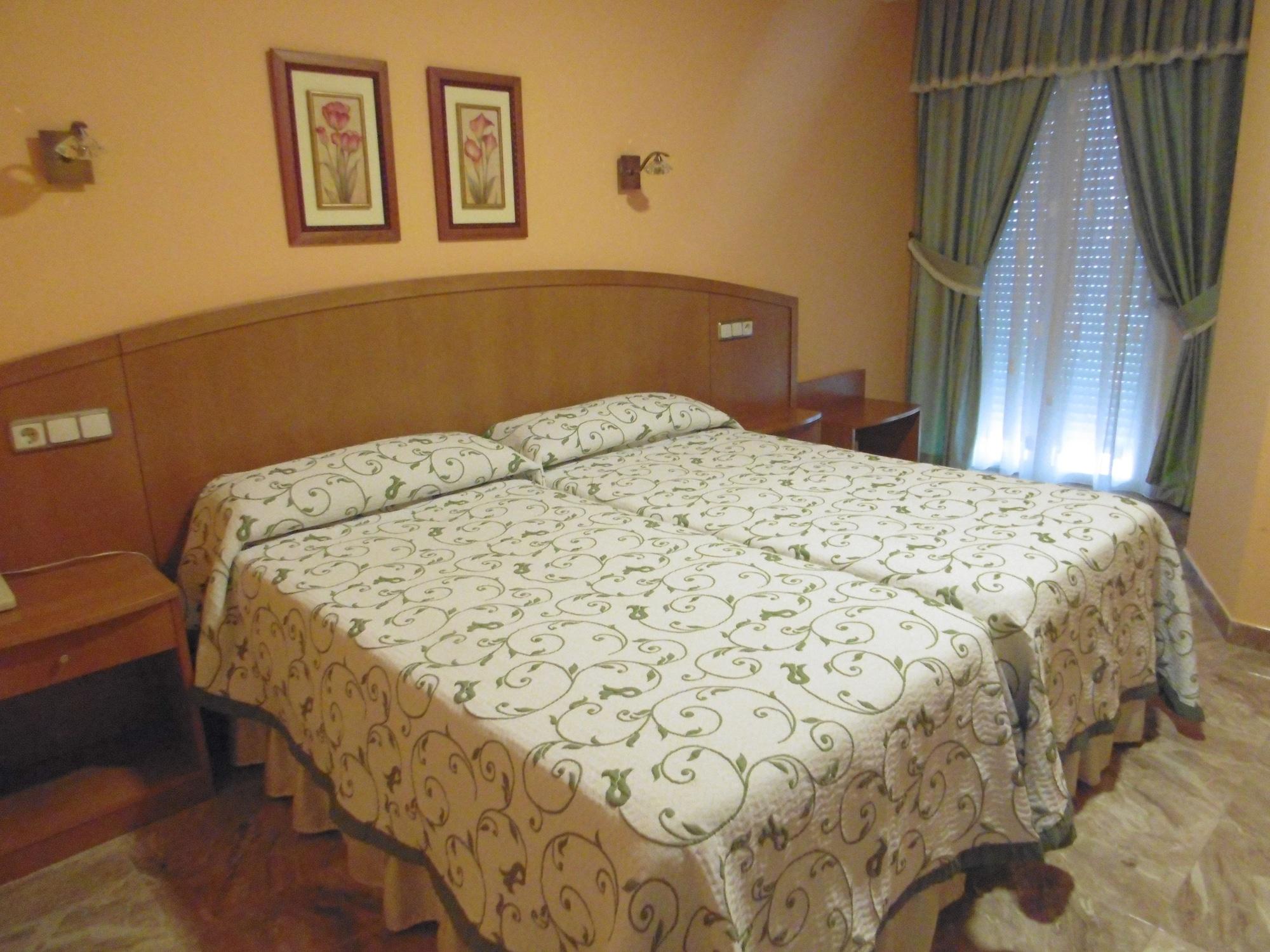 Hotel Miramar 2** Superior 阿兰扎达 外观 照片